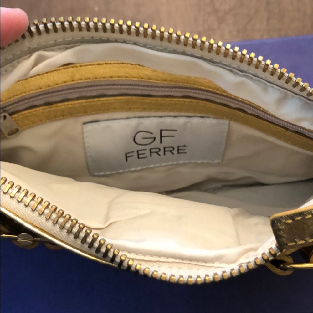 GF Ferre clutch - Picture 2 of 4